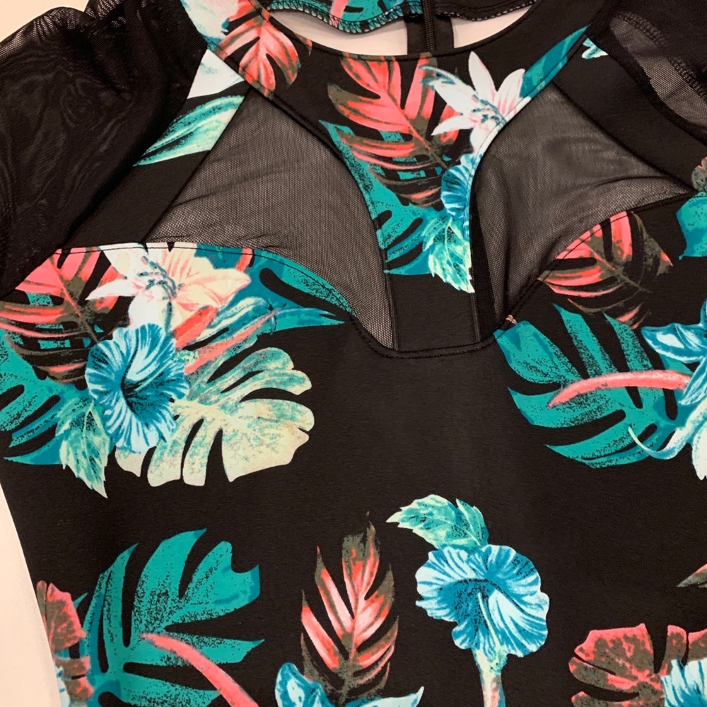 Cocktail dress - Picture 7 of 8